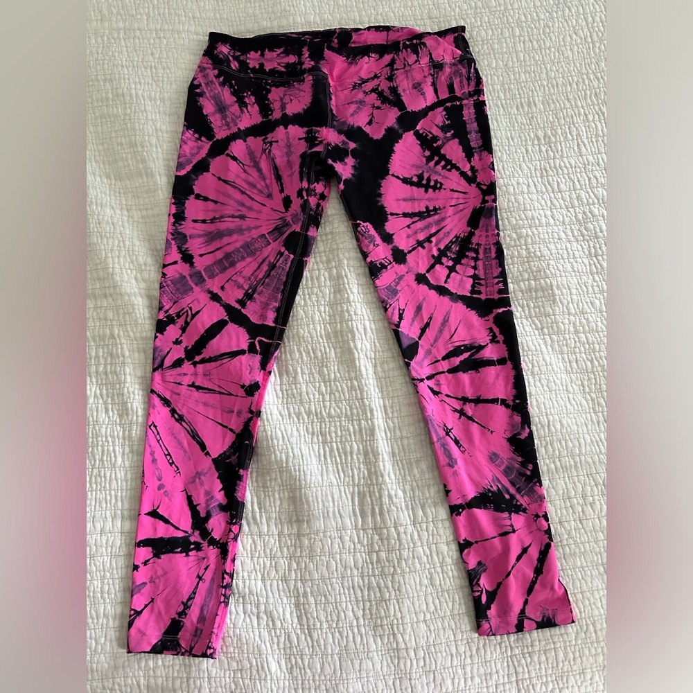 Venus‎ Women’s 1X High Rise Ti Dye Black/Pink Leggings | SKU 0510